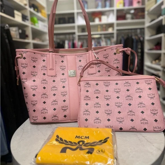 MCM Visetos monogram canvas shopper with zip pouch and nappa leather trim New - Picture 11 of 13